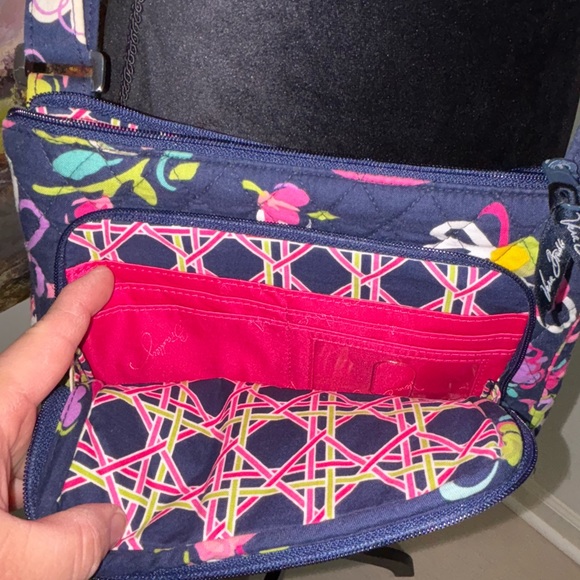 VERA BRADLEY crossbody bag - Picture 2 of 3